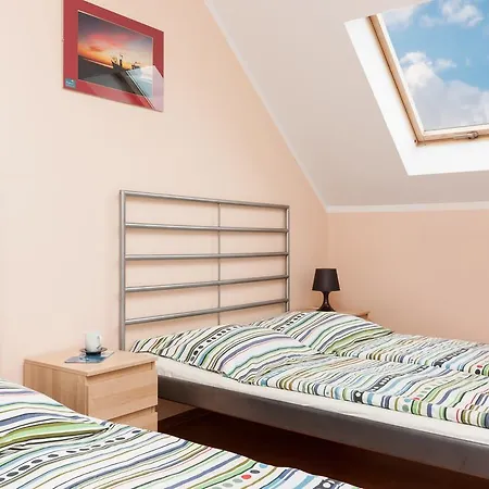 Holiday House Neptun By Renters בית נופש וולין