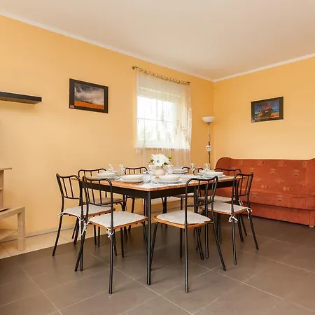 Holiday House Neptun By Renters בית נופש וולין
