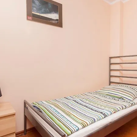 Holiday House Neptun By Renters בית נופש וולין