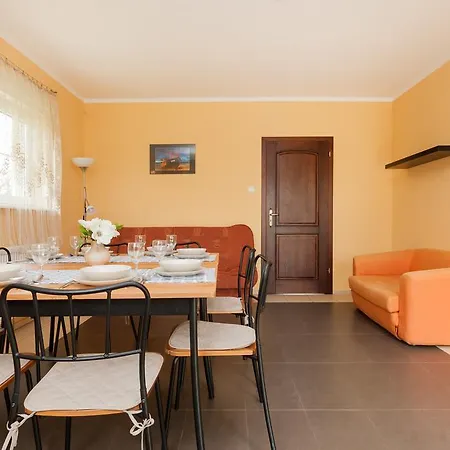 Holiday House Neptun By Renters *