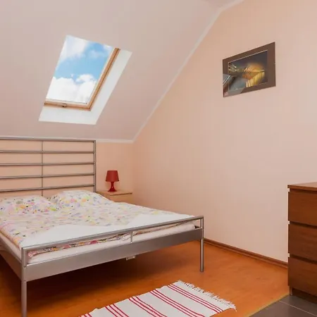 Holiday House Neptun By Renters בית נופש וולין