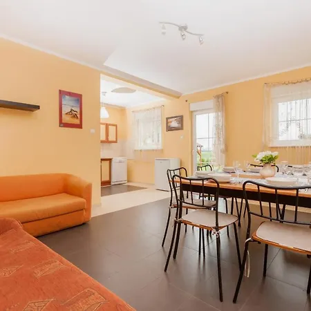בית נופש Holiday House Neptun By Renters *