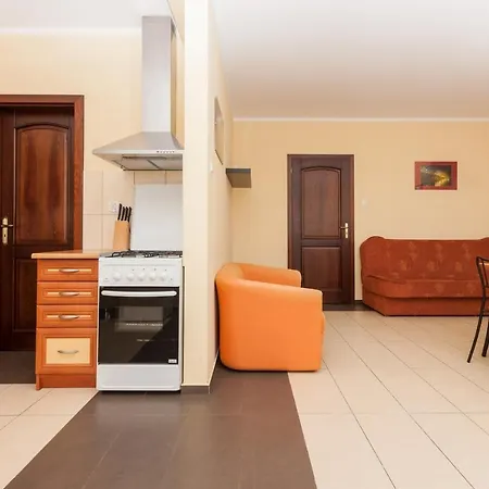 Holiday House Neptun By Renters בית נופש וולין