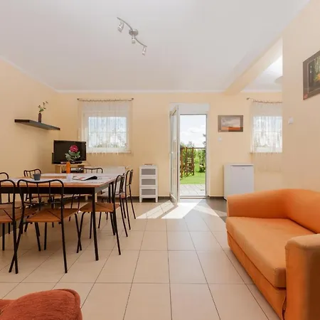 בית נופש Holiday House Neptun By Renters וולין